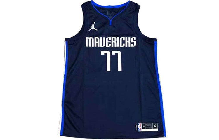 Nike NBA Dallas Mavericks Luka Doncic SW Fan Edition Jersey | Navy Blue #77 | 2020/21 | CV9474-421
