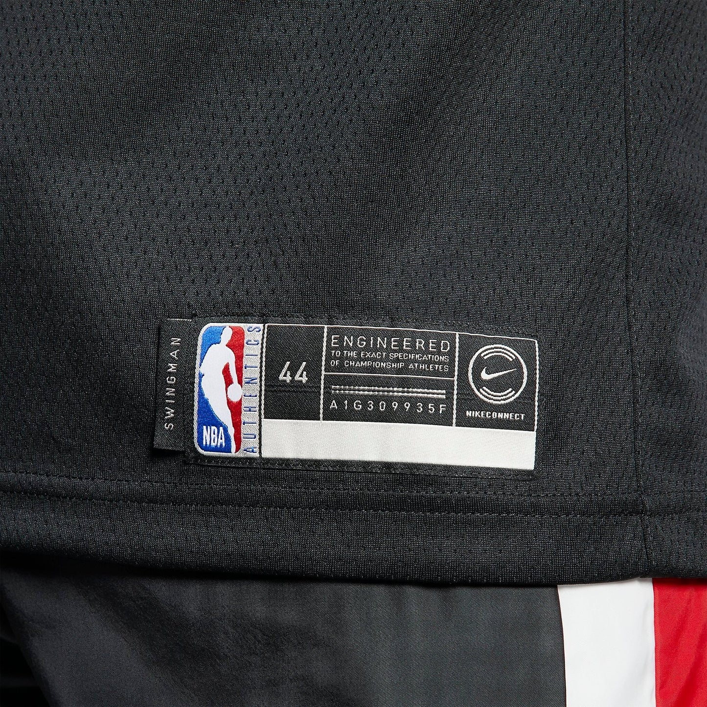 Nike NBA Swingman Jersey – Chicago Bulls Zach LaVine #8 | Black (AJ4600-011)