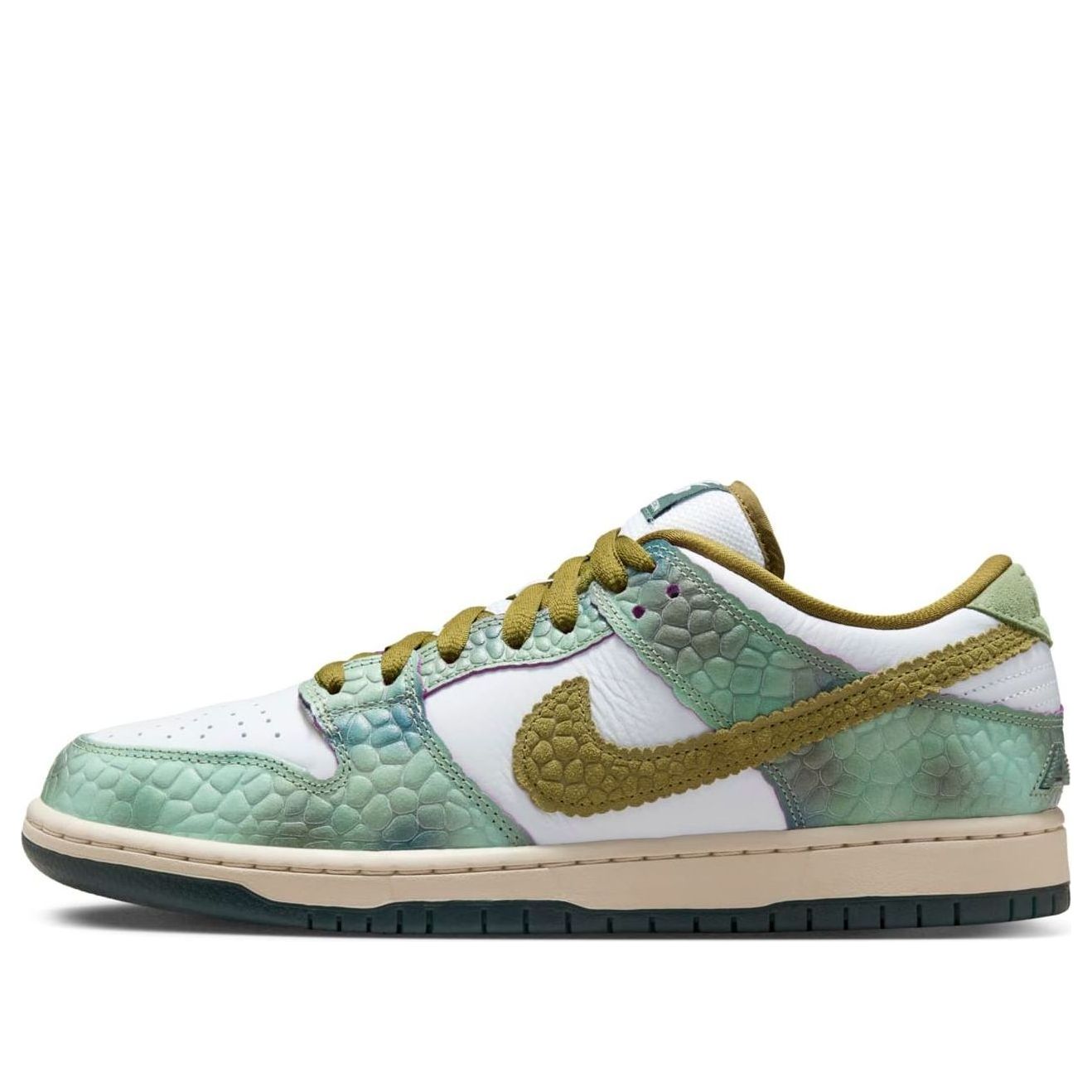 Nike SB Dunk Low x Alexis Sablone ‘Chameleon’ – Oil Green / Desert Moss / White | HJ3386-300